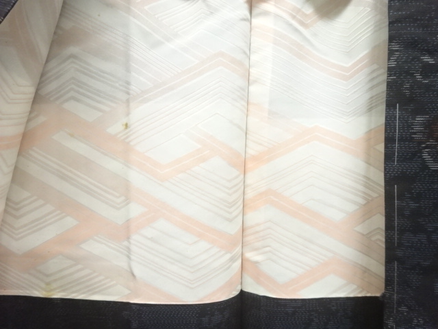  草花模様織り出し本場泥大島紬着物アンサンブル